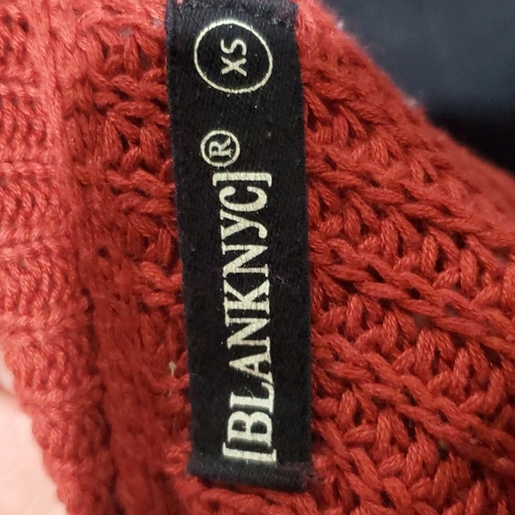 Blank NYC burgandy ruffle crop knit sweater chunky long sleeve - Picture 5 of 6